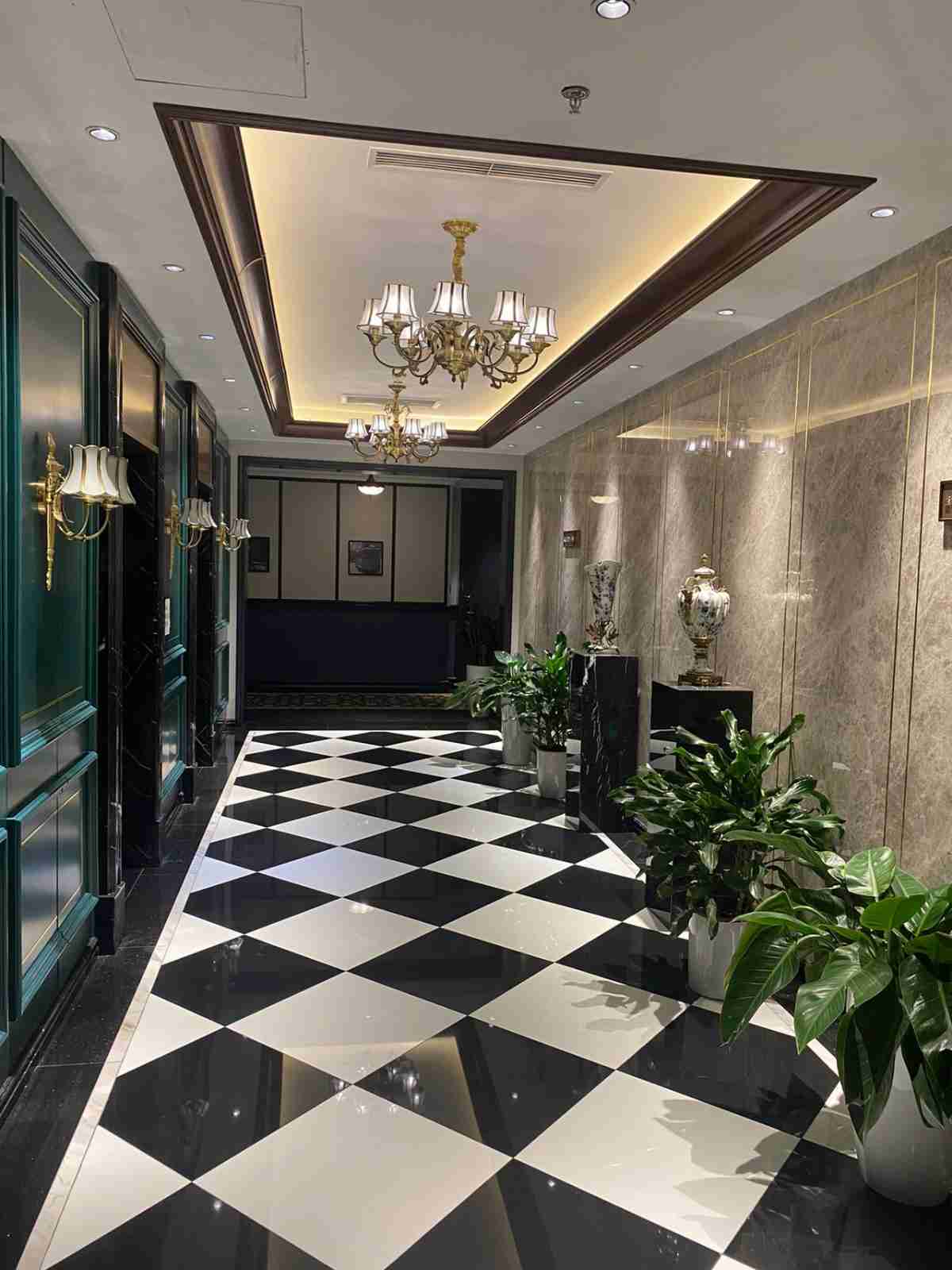 The corridor of Yitingzhenshe Hotel Beijing Qianmen